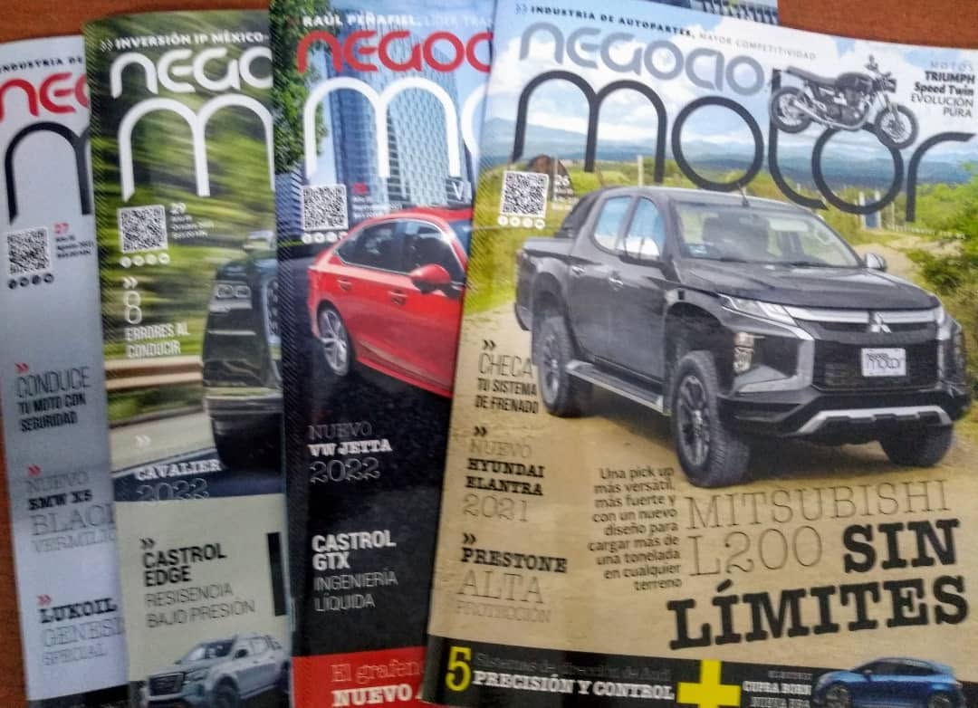 Publicaciones en Negocio Motor | Trayectoria editorial Ejemplares impresos de la revista Negocio Motor correspondientes a la trayectoria editorial de Sandra Lee en automoción.